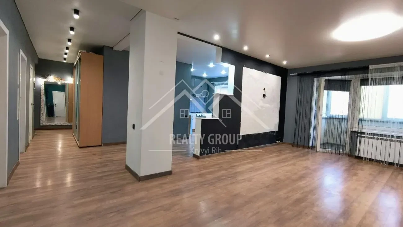 Продам 4к кв на Соцмісті з ремонтом 3