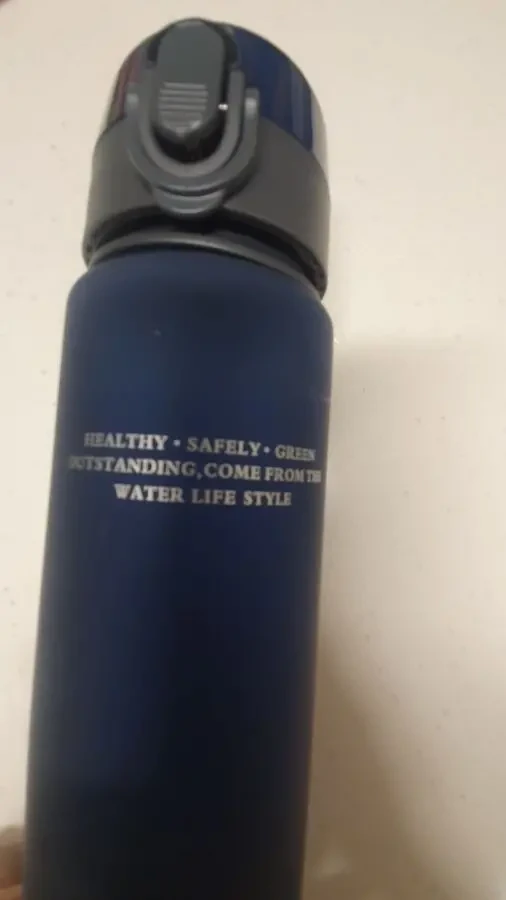 Бутилка для занять в спортзалі у синьому кольорі, матеріал пластик 5