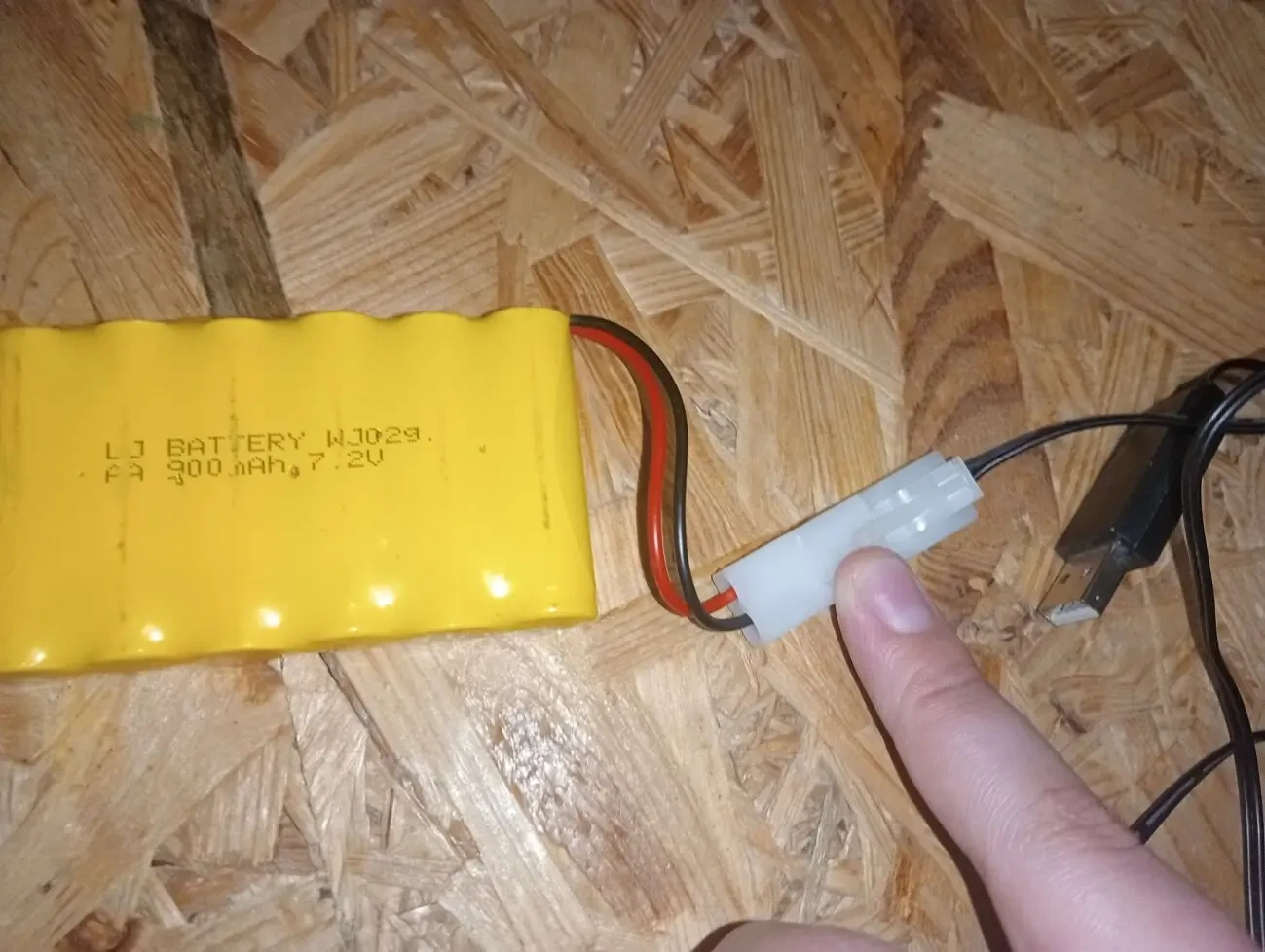 Машинка велика донор з акамулятором 3