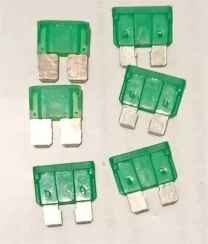 Автомобільний запобіжник