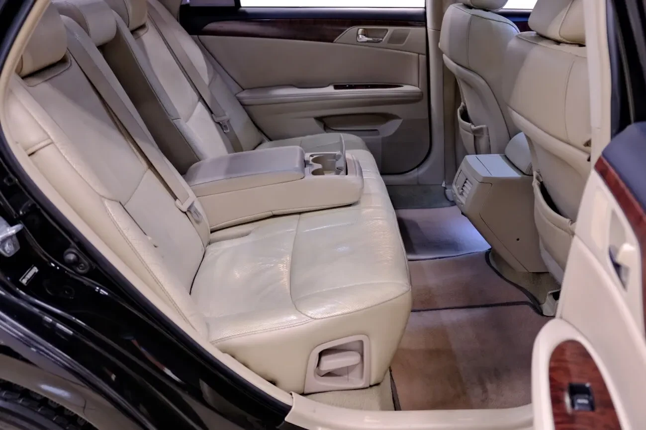 Toyota Avalon 9