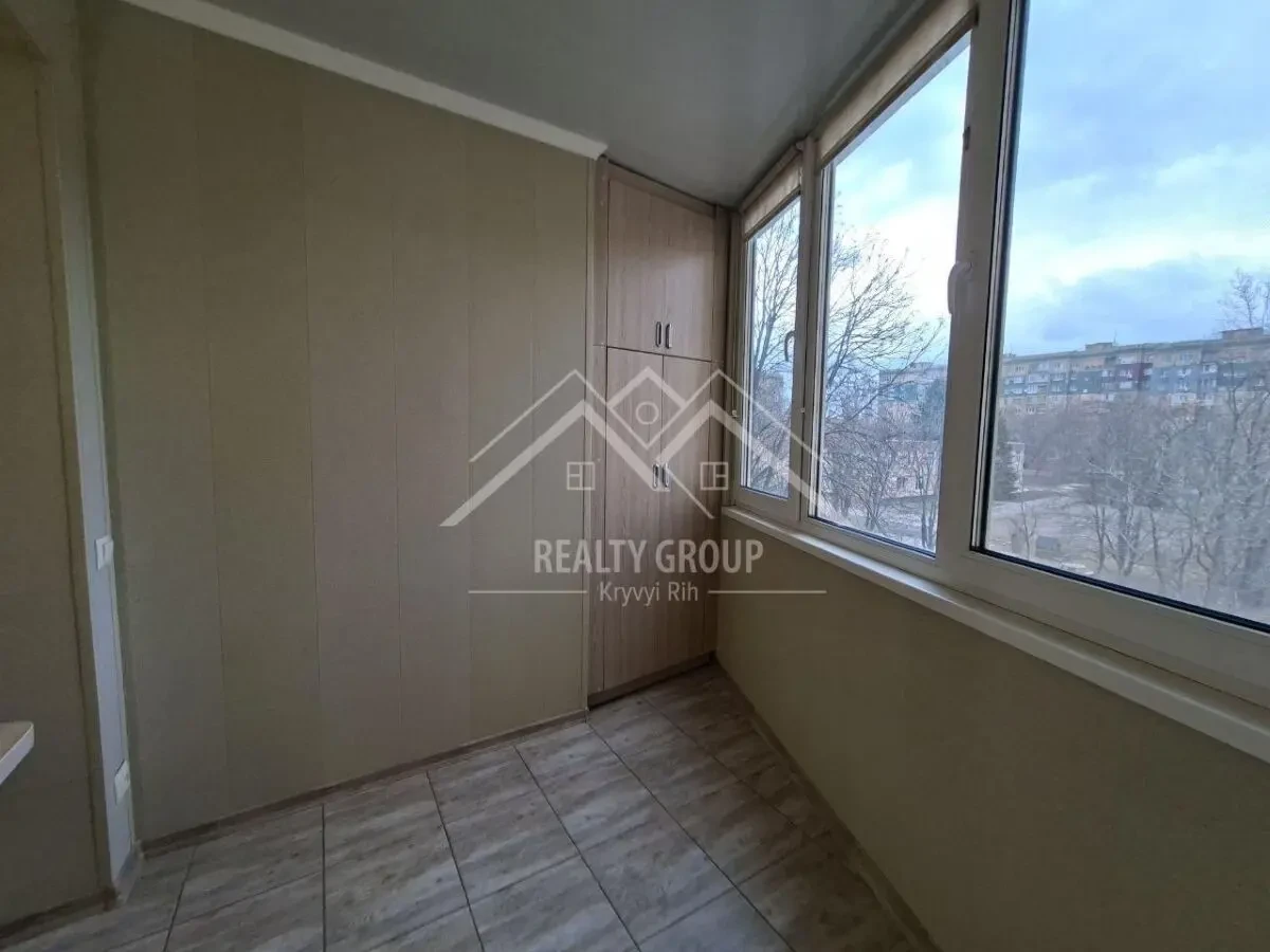 Продаж 3к з покращеним плануванням, мікрорайон Гірницький 8