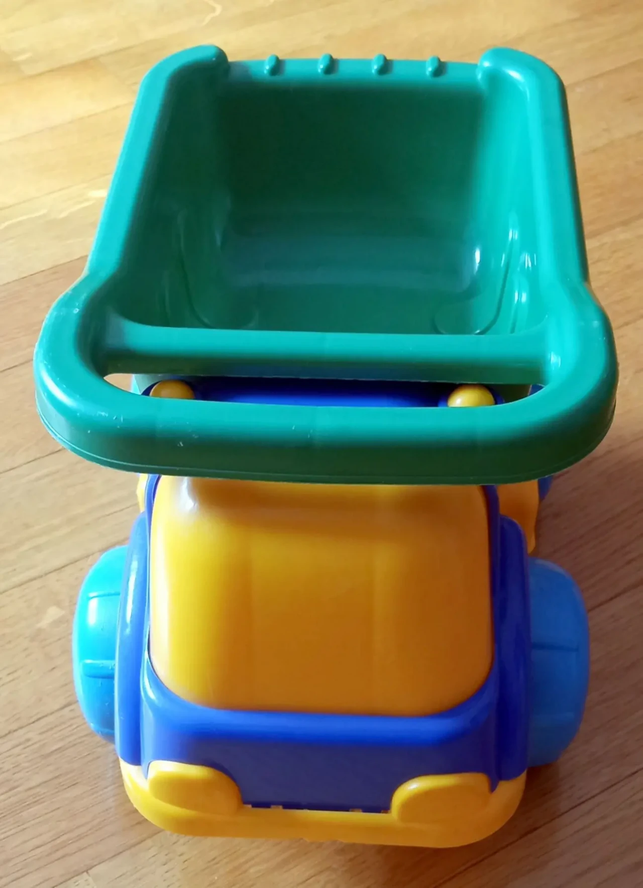 Дитяча машинка-вантажівка 3