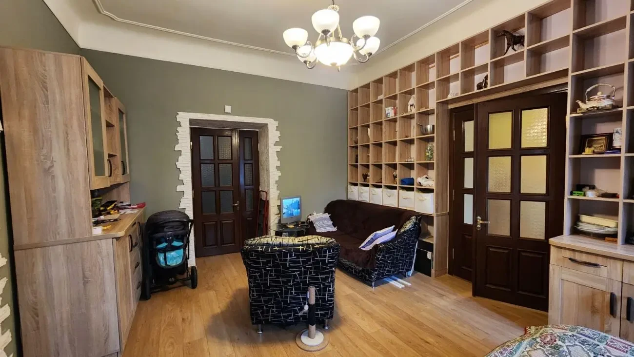 Продаж 2-кімнатної квартири в ближньому центрі Львова 3