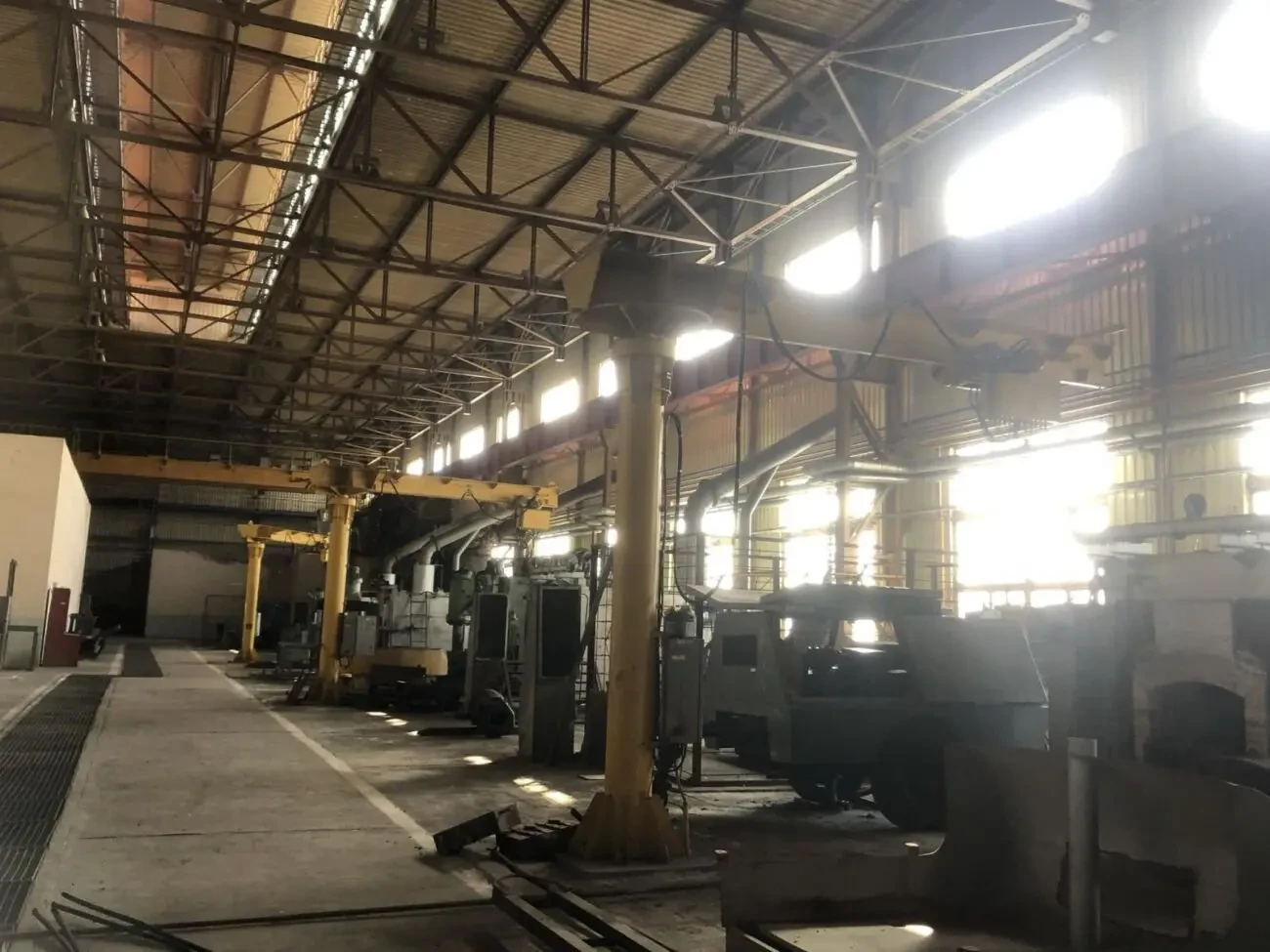 Продаж консольного поворотного крана (б/у) 2