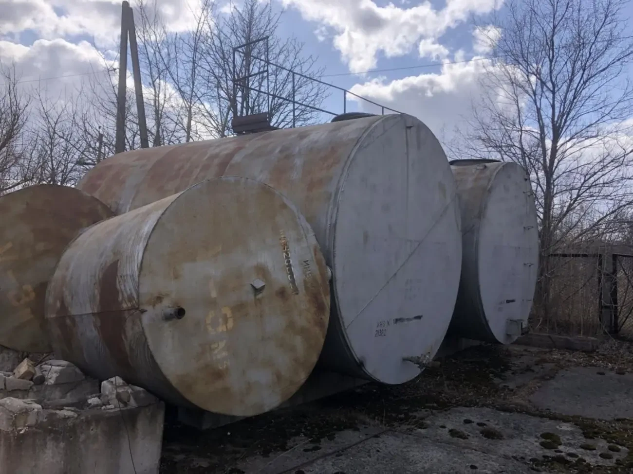 Продаж б/у ємностей (резервуарів) 3