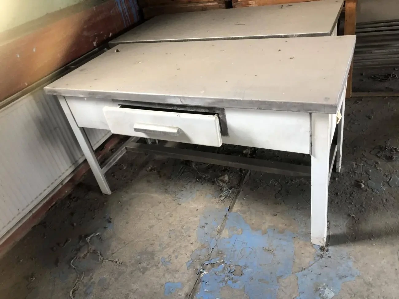 Продаж столів з нержавіючої сталі 4