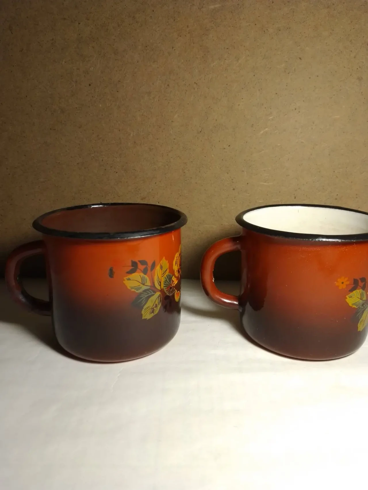 Кружка эмалированная сталь ретро красная чашка, с ручкой, 2 штуки 2