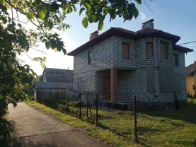 Продаж Будинку ( Голубе озеро )