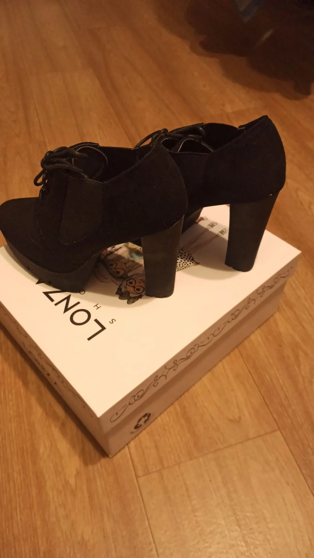 Ботильйони