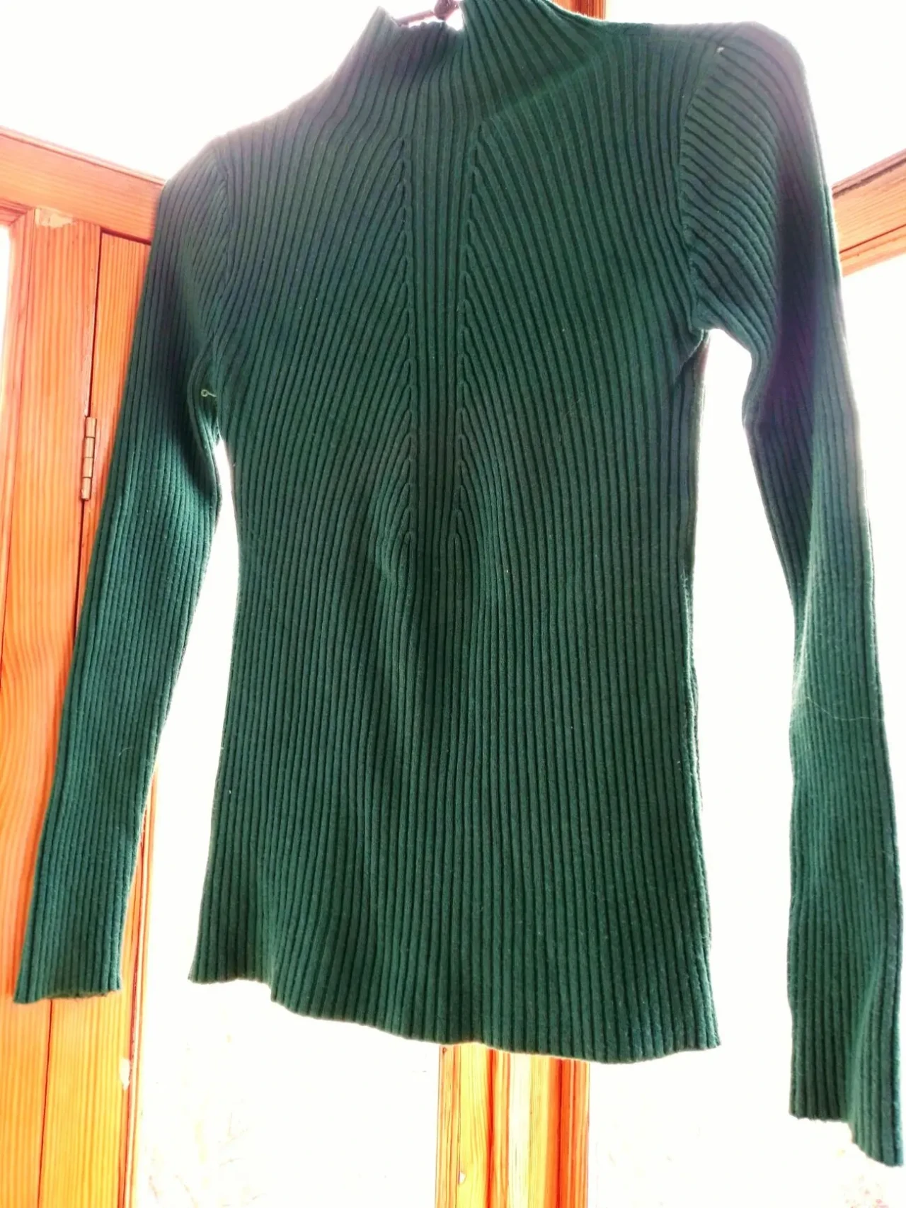 Свитер гольф вязаный зеленый деми 8 10 иксс короткий вискоза мягкий