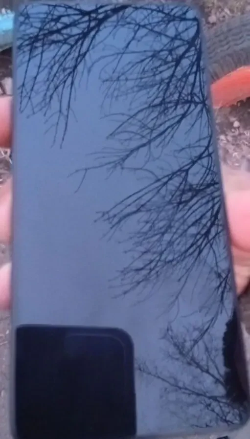 Продаю телефон poco f6 8/256 2