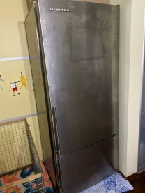 Холодильник Liebherr.