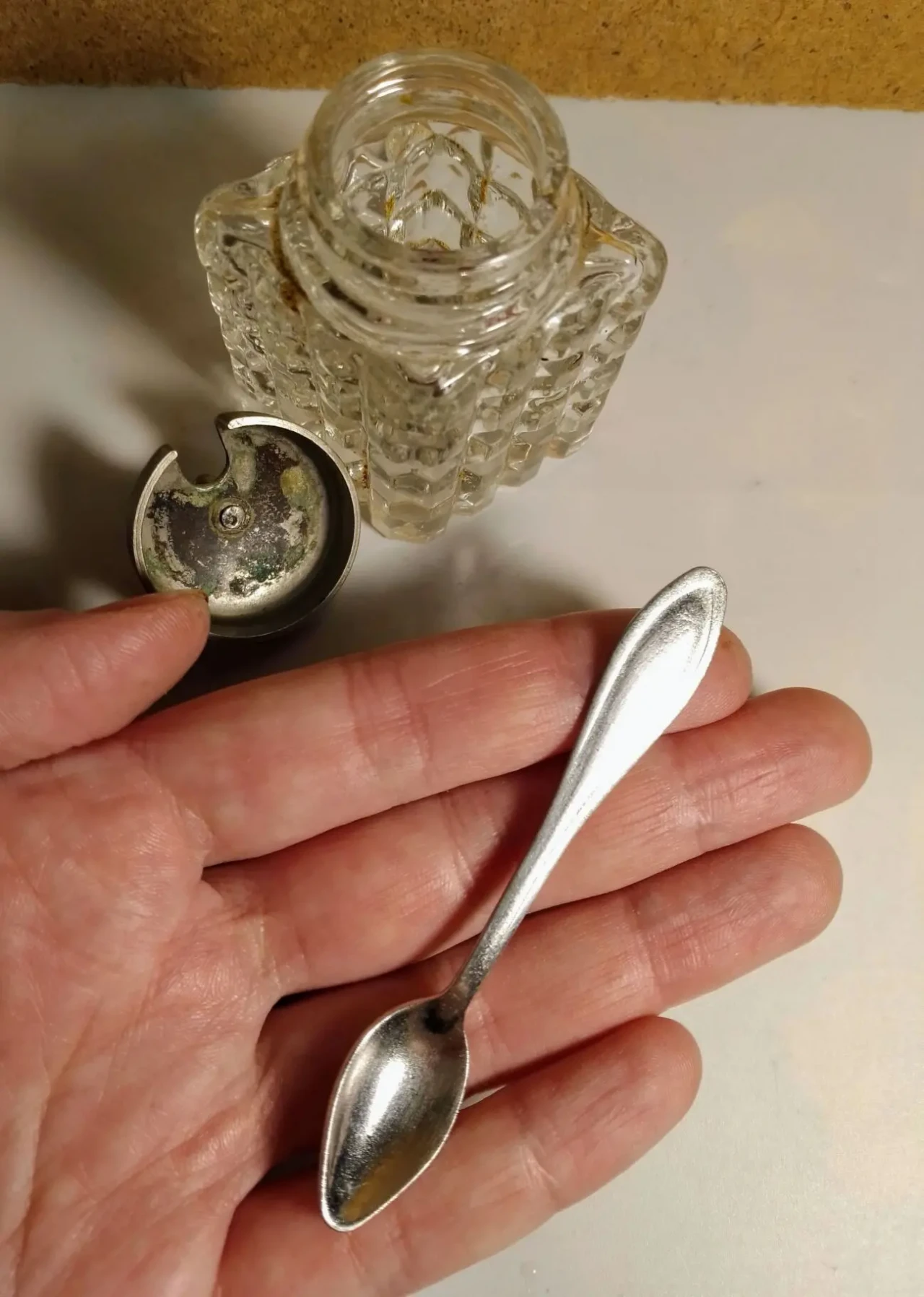 Баночка для горчицы и мини ложечка, солонка, мерный стакан, для кухни 3