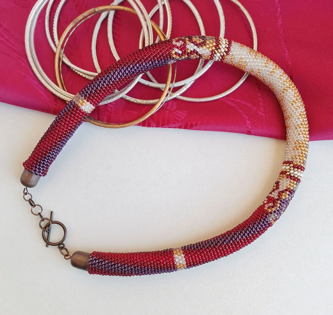 Прикраса із бісеру кольє-джгут Елегія 3