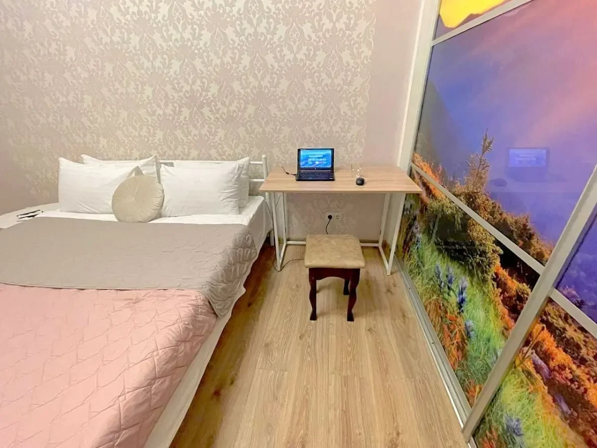 Лавандовий колір Однокімнатна квартира біля ЦУМу в центрі Полтави 7