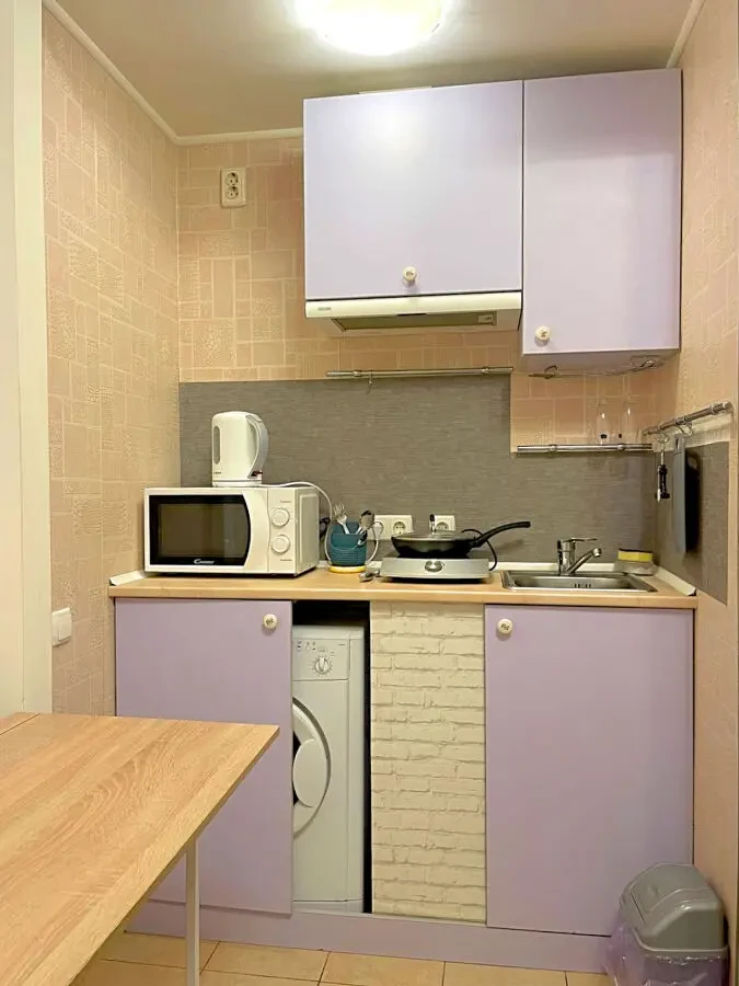 Лавандовий колір Однокімнатна квартира біля ЦУМу в центрі Полтави 4