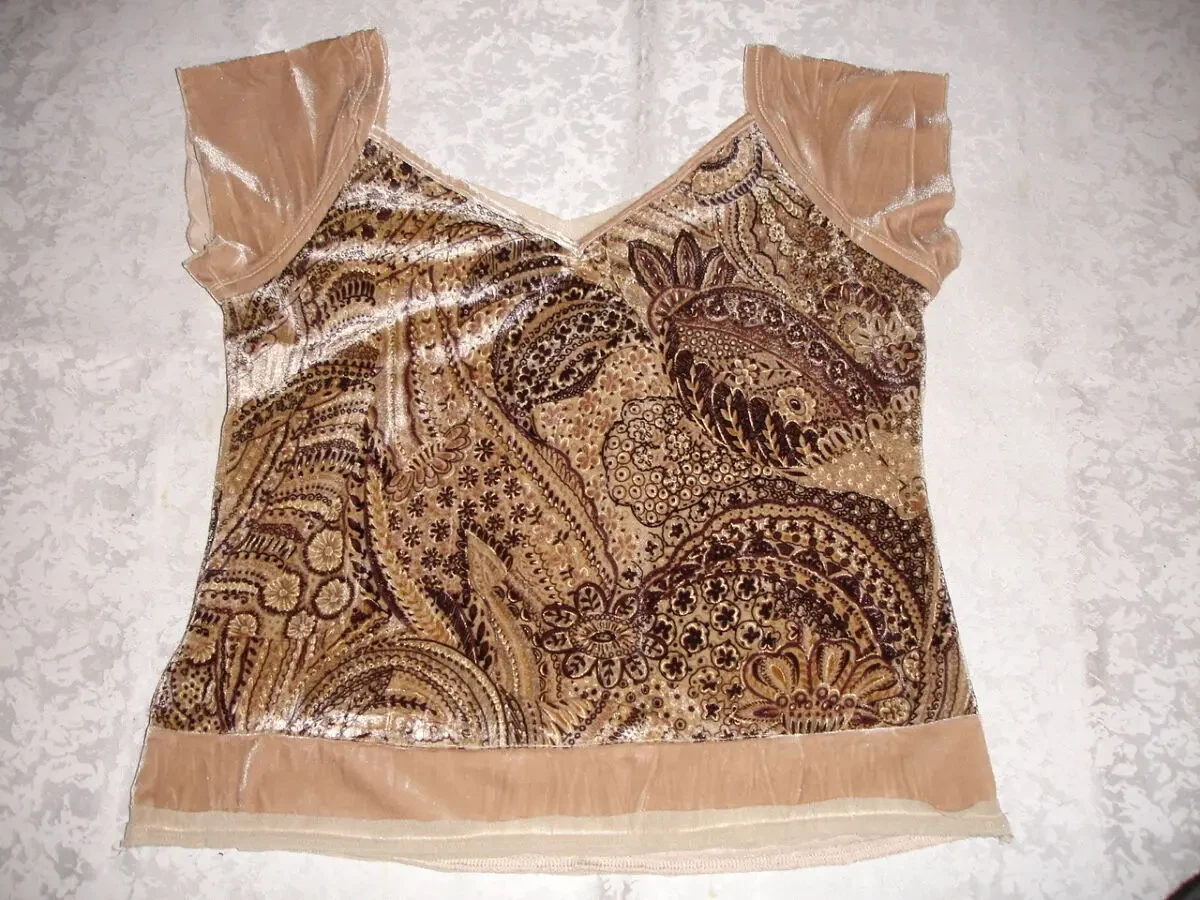 БЛУЗА/блузка 10-ка БРЕНДОВА. Бежева. Літня. Тканина по типу бархату. 2