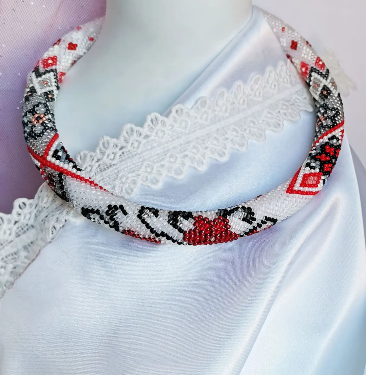 Прикраса із бісеру кольє-джгут Літопис долі 2