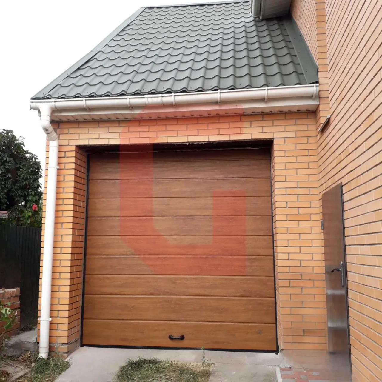 Гаражні секційні ворота GANT  Монтаж та Сервіс  Київ та обл 3