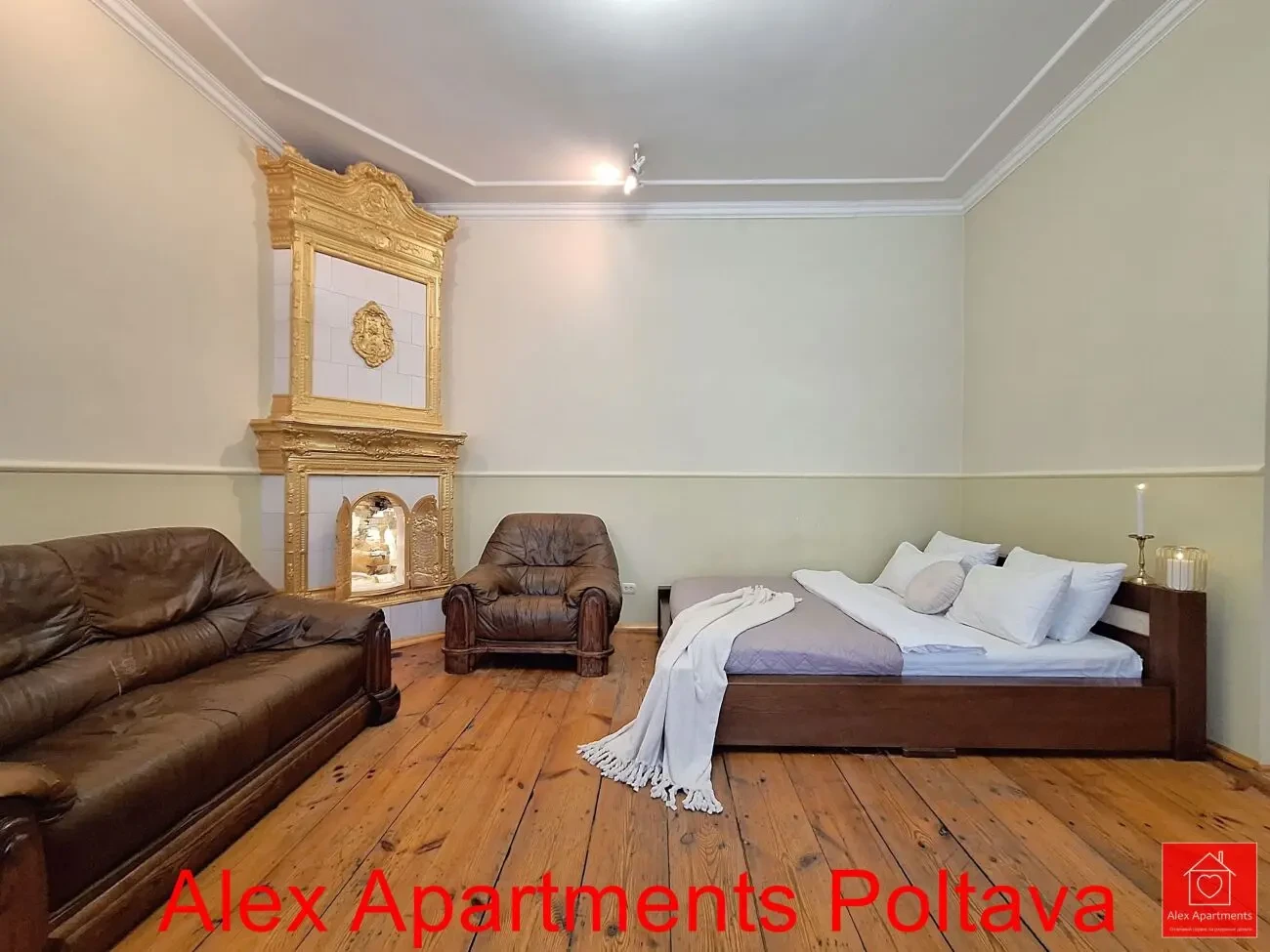 1 кімн. кв.-студія для 2 осіб. 1 ліжко. пров. Шухевича 3. Центр 2