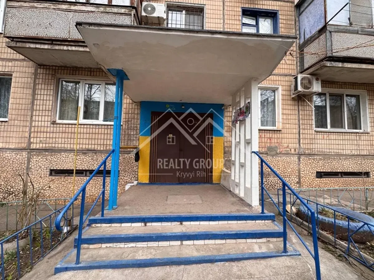 Продається затишна 3-кімнатна квартира по вул. Спідружності, 32. 3