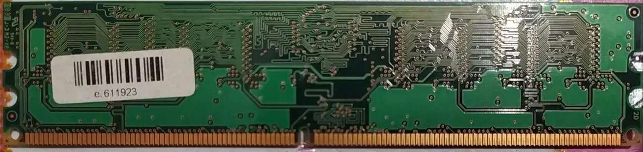 Оперативная память Samsung M378T2863RZS-CF7 2