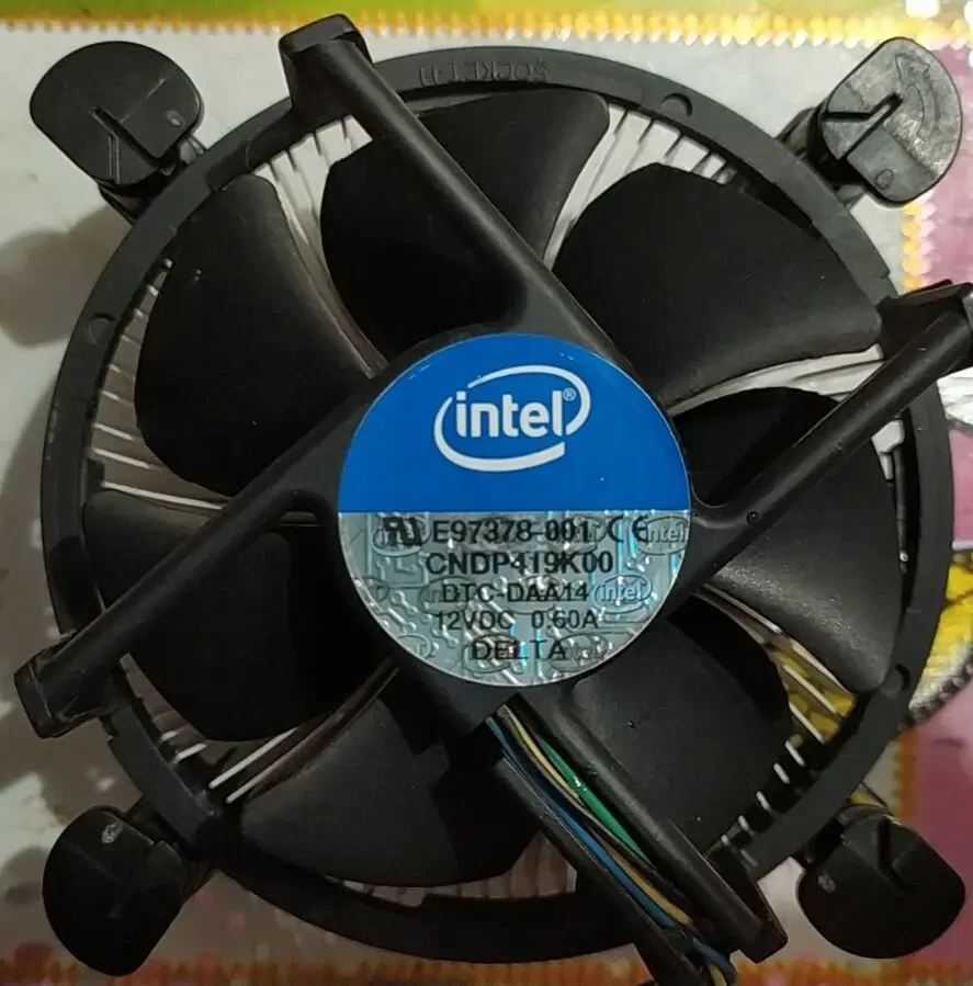 Кулер для процессора Intel