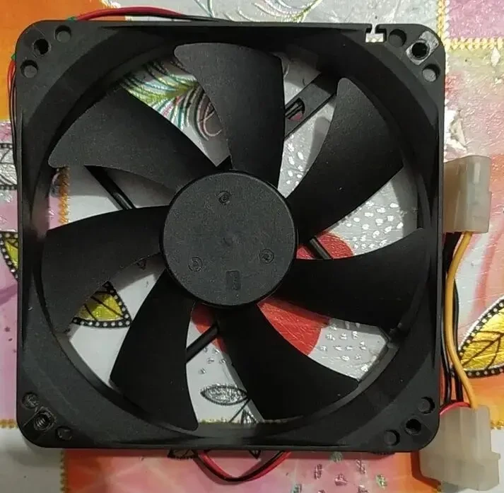 Вентилятор для корпуса