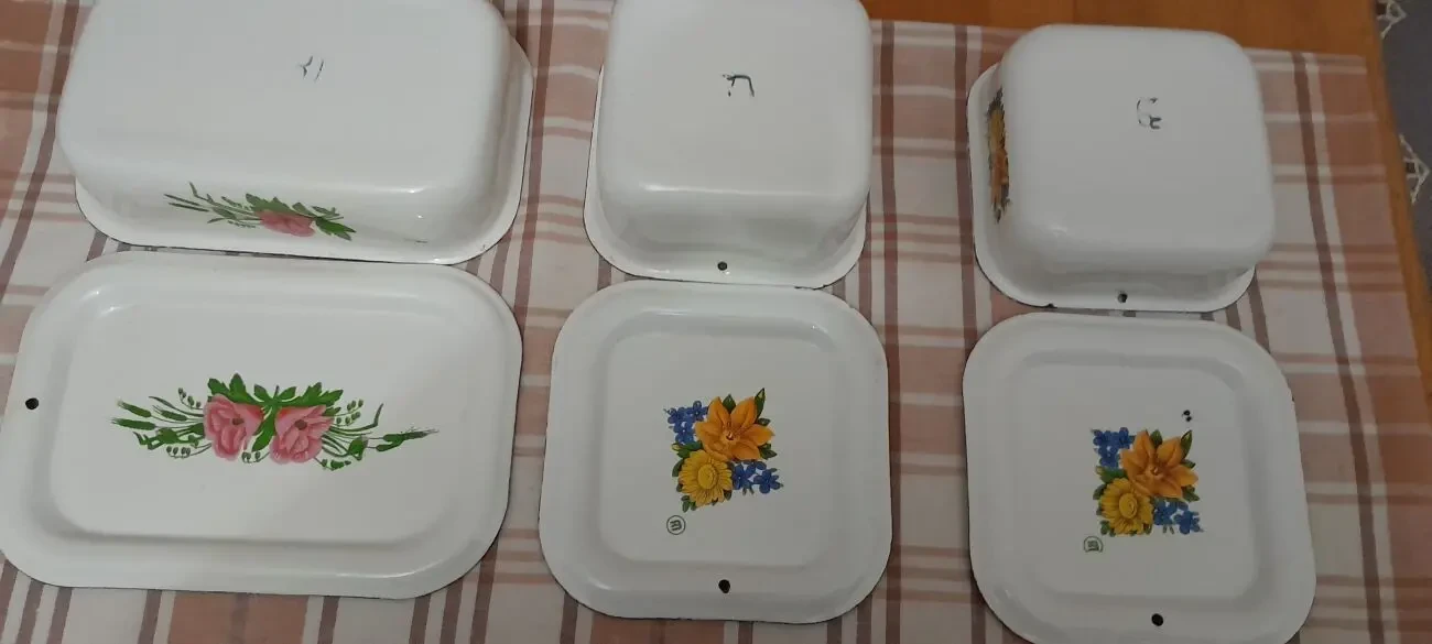 Ёмкость для хранения продуктов. Ретро 2