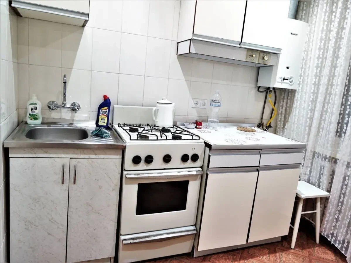 Сдам 1 ком кв на пр.Поля в районе Уюта. 5