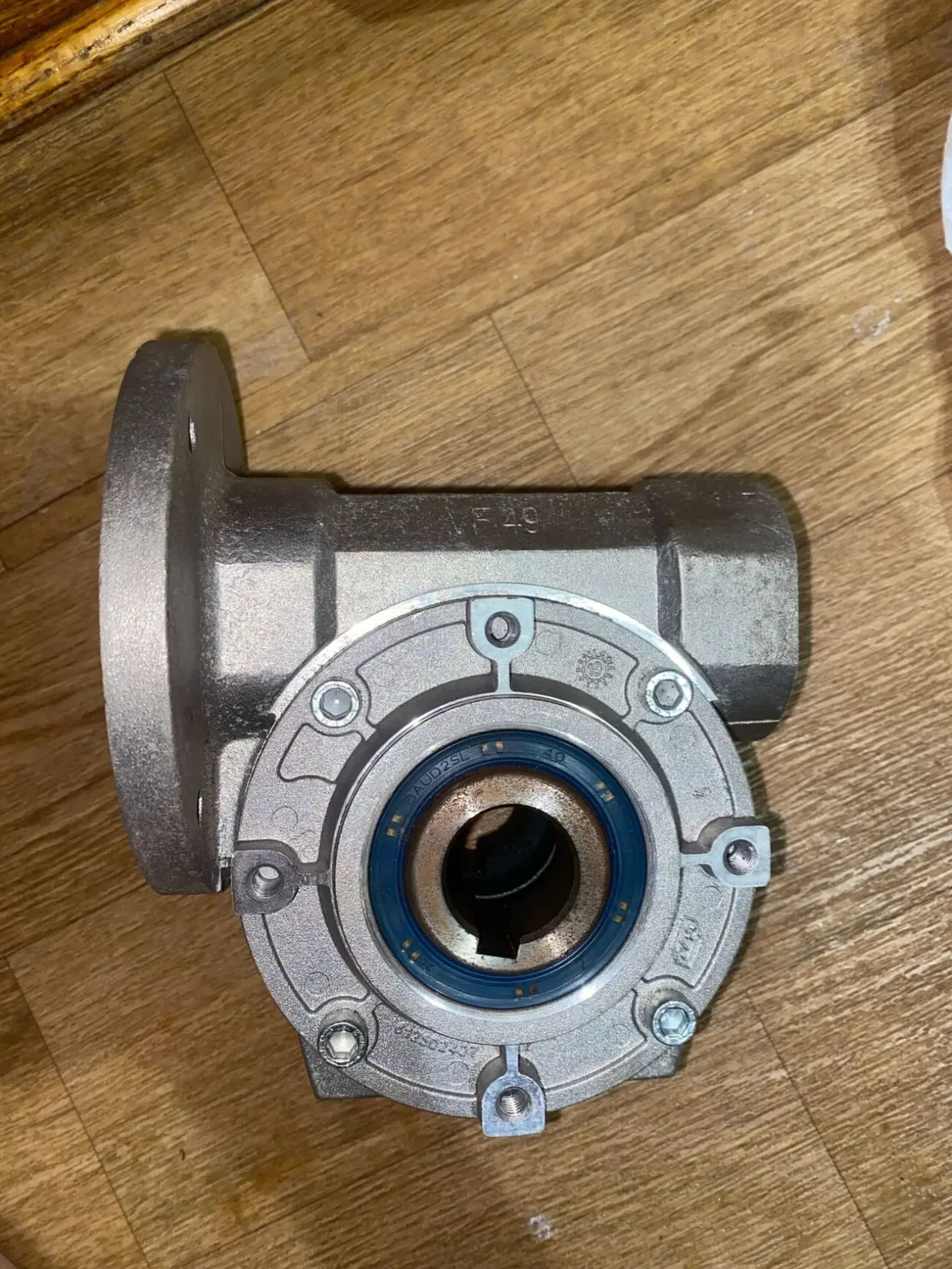 Червячний редуктор Bonfiglioli VF44 A 10P71B14 B3 6