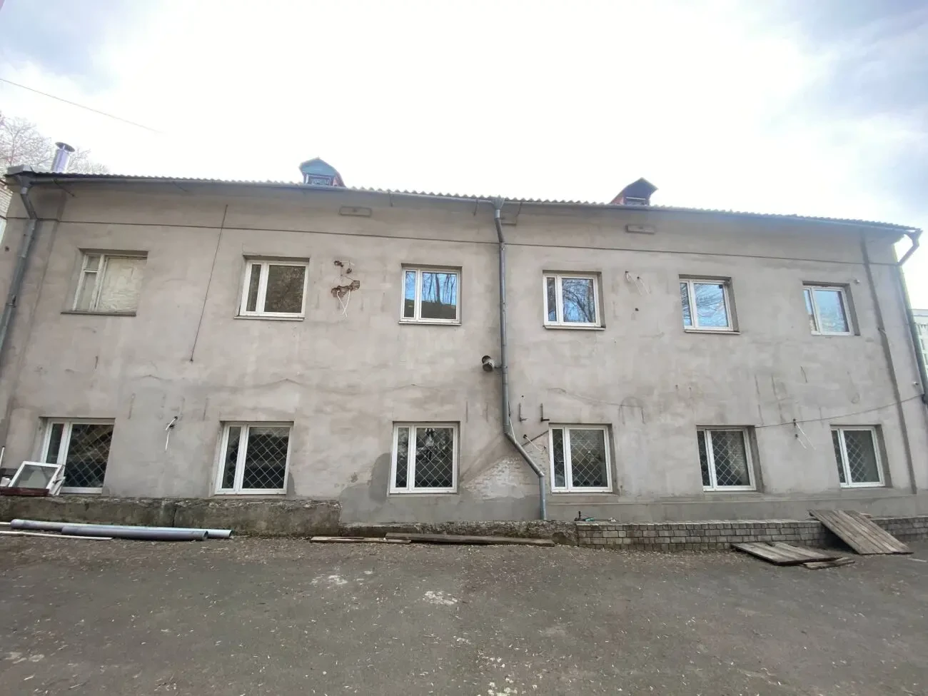 Здам окрему будівлю в центрі Дніпра