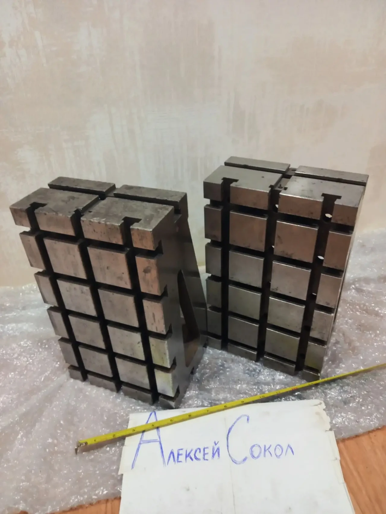 Усп12 кутики розмір 300х180х150 мм  2 шт