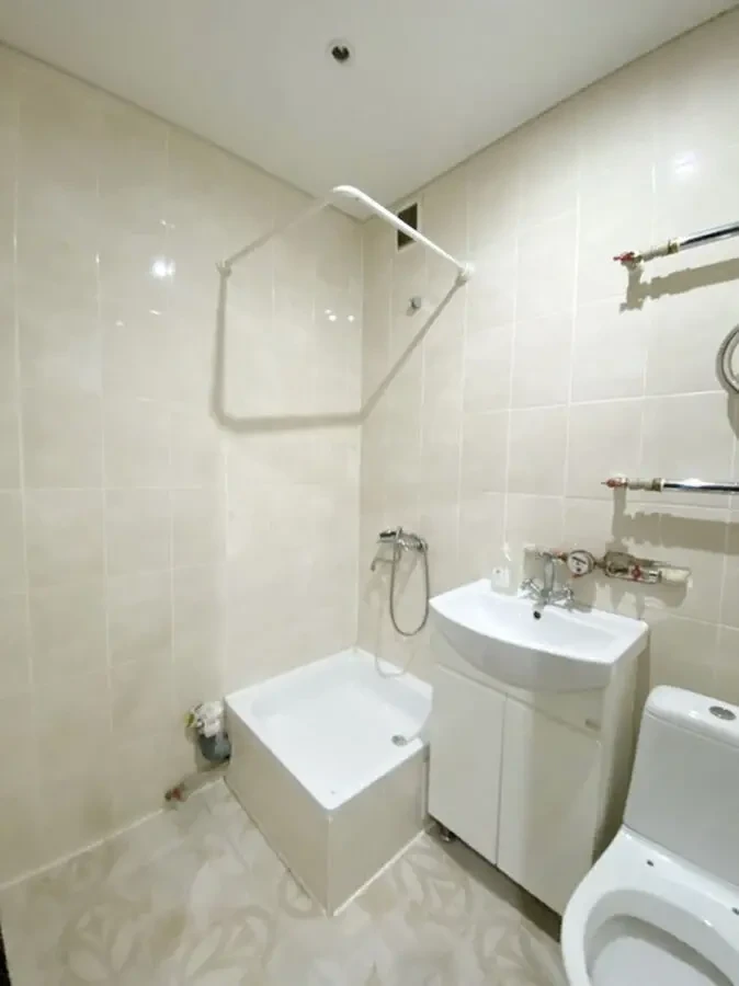 Продаю 1к.квартиру в Лісках (вул. Г. Карпенка) 9