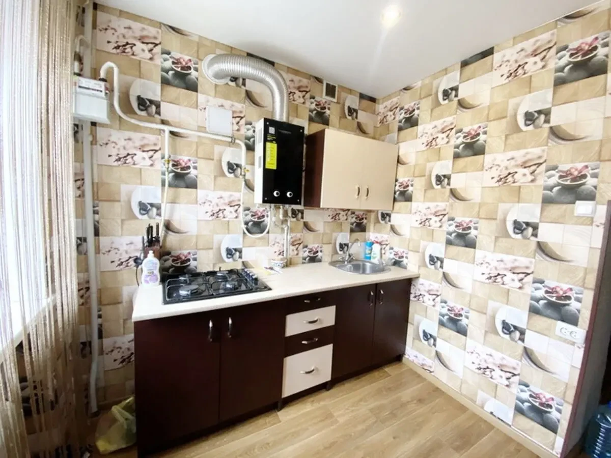 Продаю 1к.квартиру в Лісках (вул. Г. Карпенка) 2