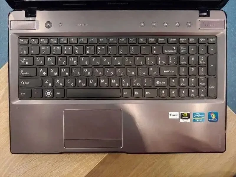 Ноутбук Lenovo Z570, i3, 8GB RAM, 15.6 матовый экран, Windows 10 3