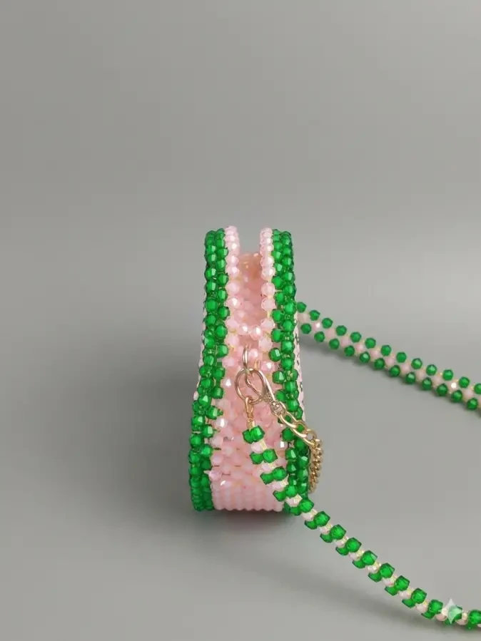 Твій соковитий акцент цієї весни 4