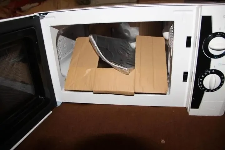 Продам микроволновую печь 2