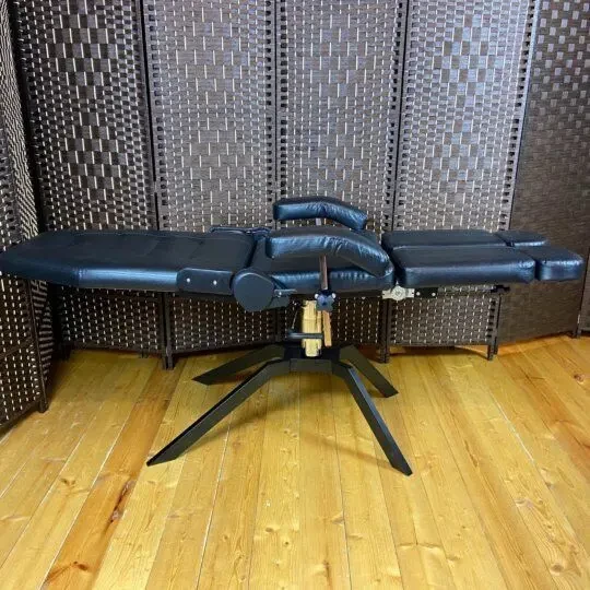 Педикюрное кресло кушетка 5