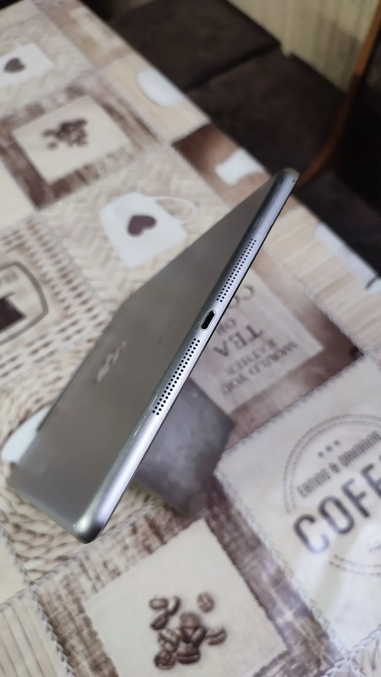 Продам планшет Apple iPad Air Wi-Fi 1/16GB. 4