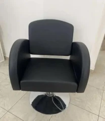 Парикмахерское кресло