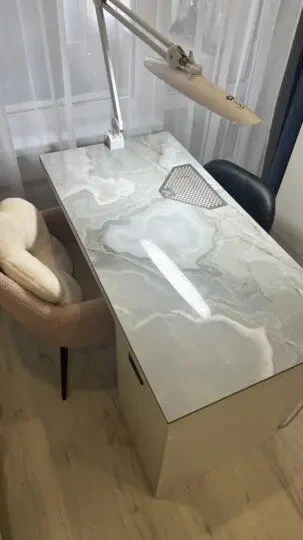 Маникюрный стол с вытяжкой разборной