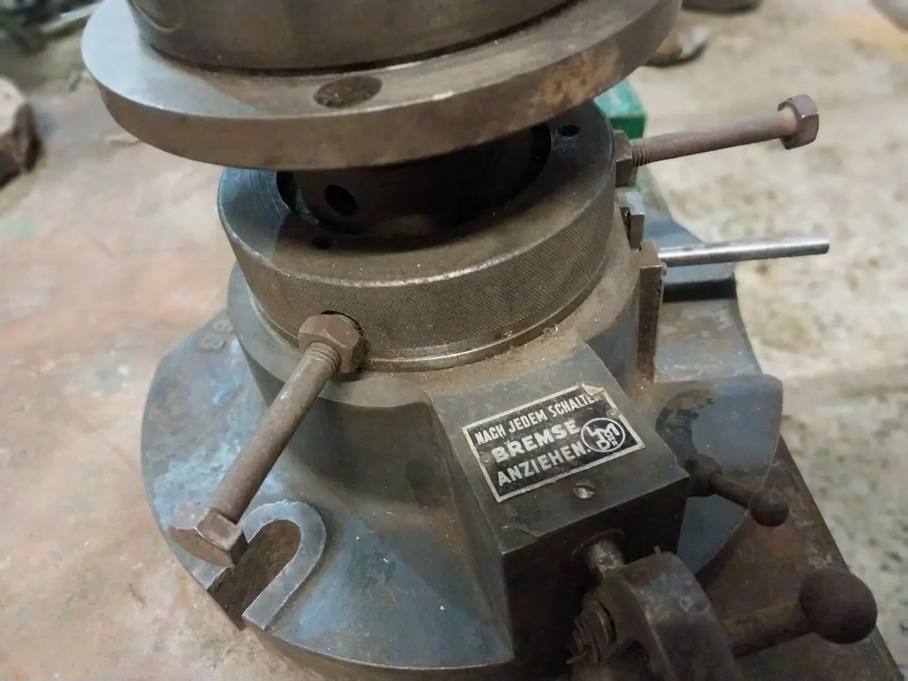 поділова головка 2