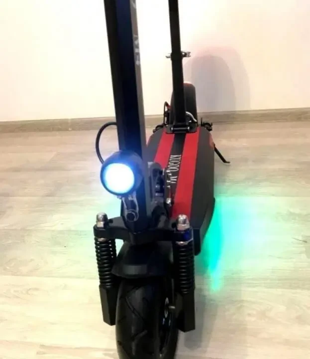 Продам электросамокат Кугу м4 9