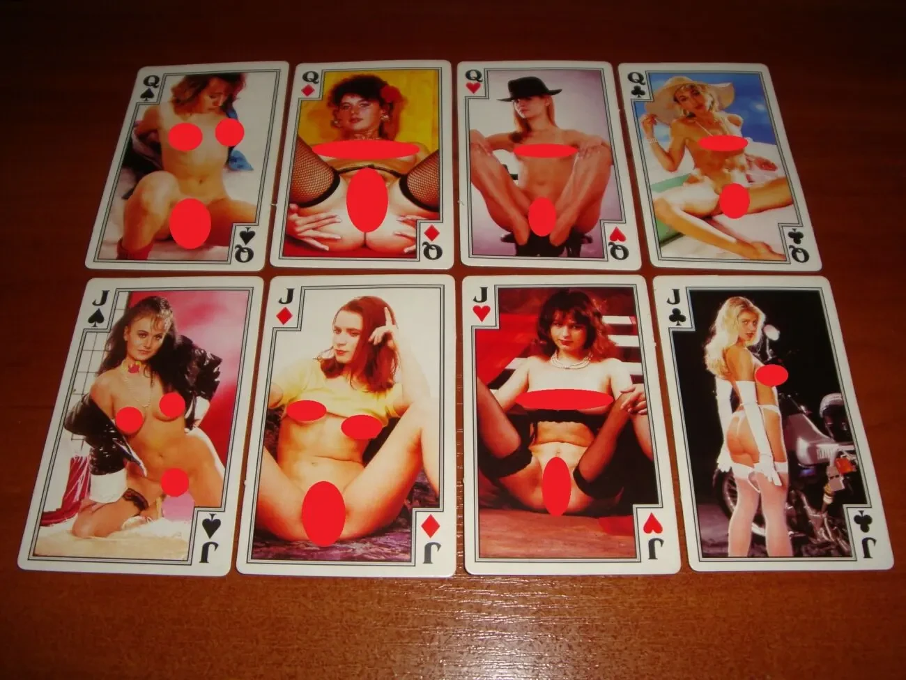 Игральные карты Красавицы 4 3