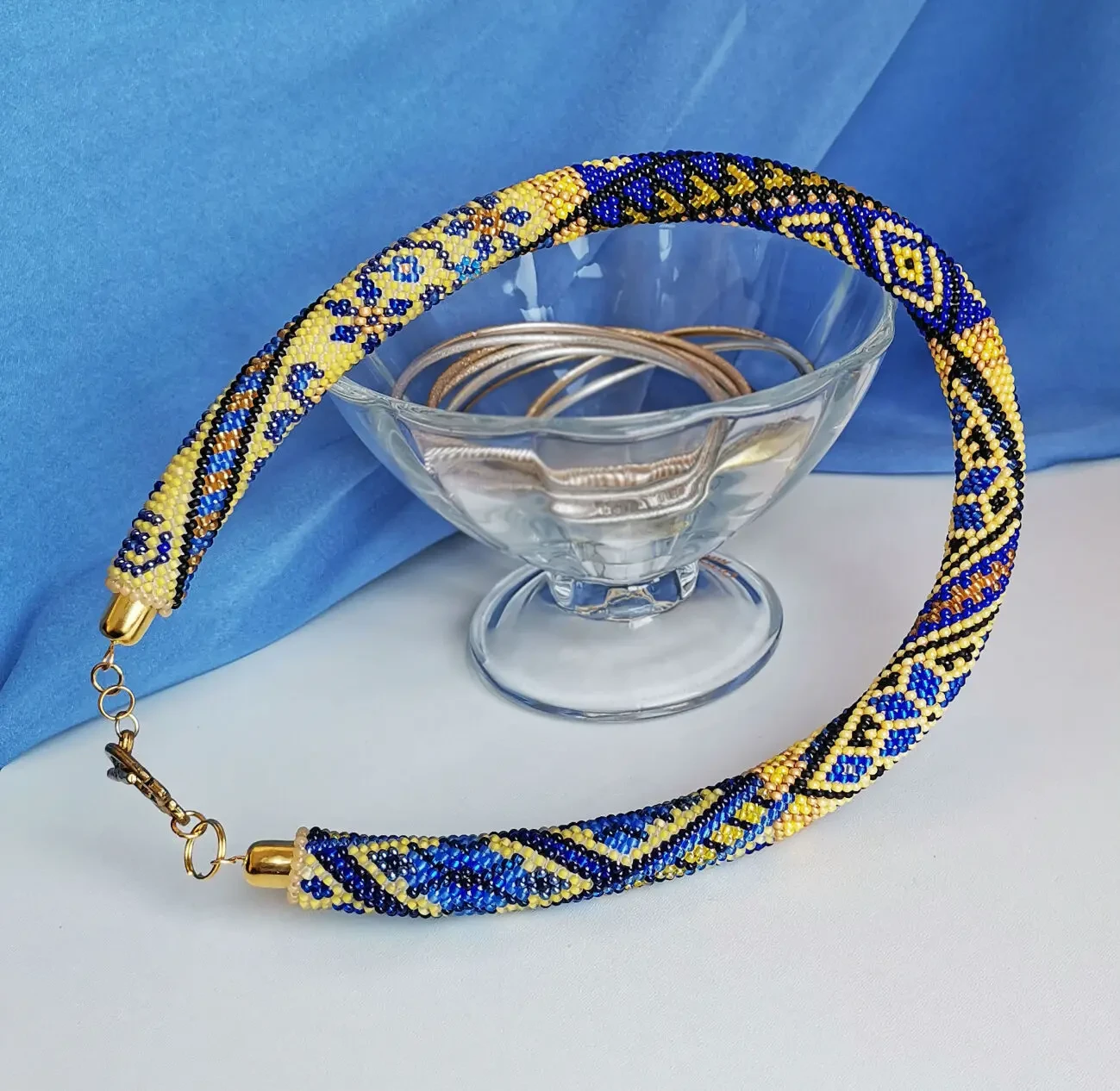 Прикраса із бісеру кольє-джгут Єднання 8