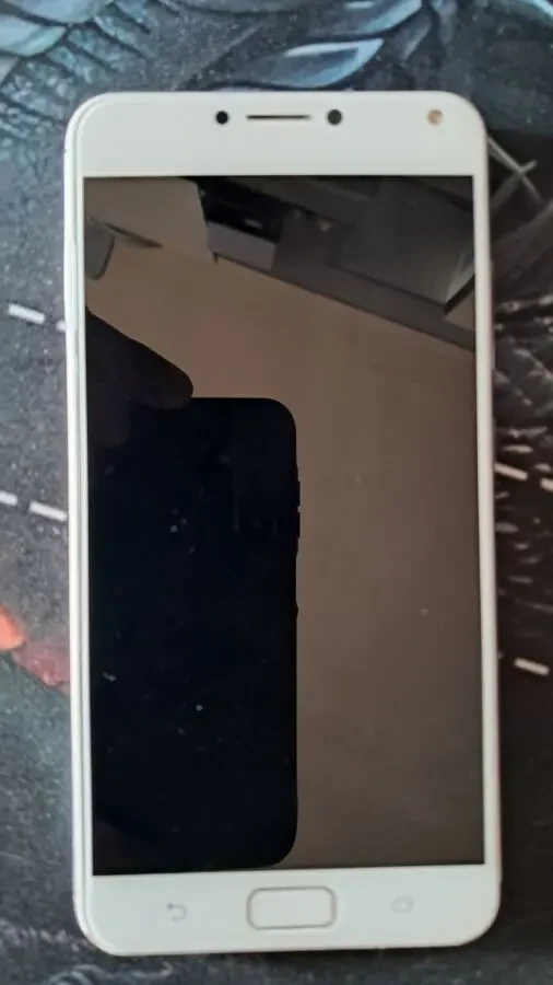 Телефоны под восстановление или на запчасти (2шт. одним лотом) 2