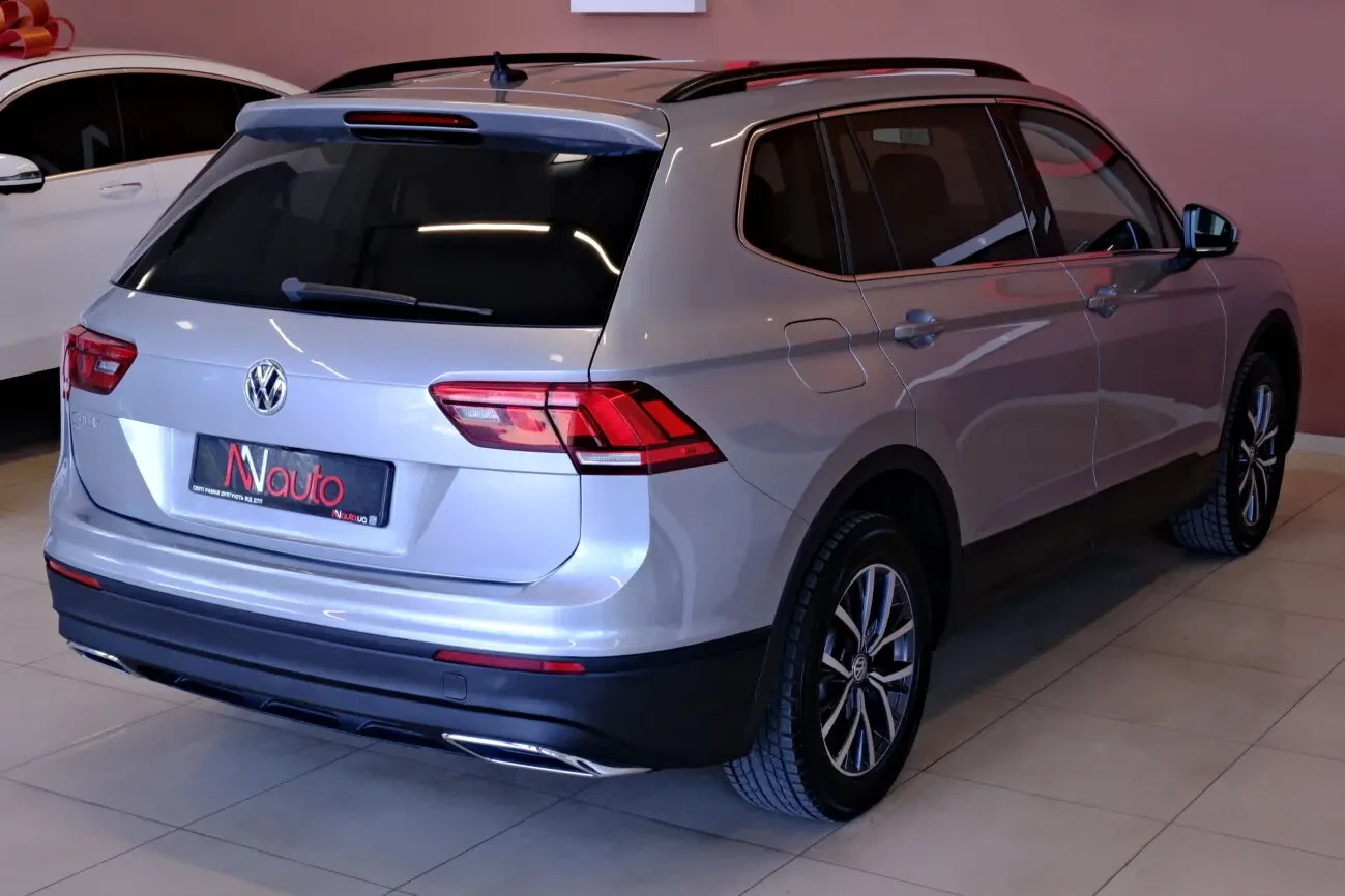 Volkswagen Tiguan 5
