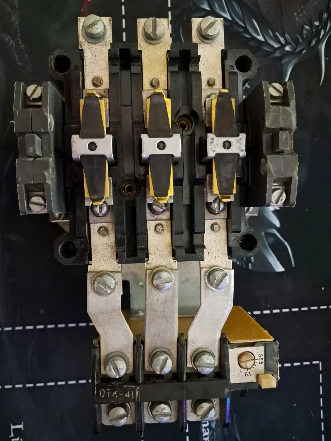 Электромагнитный пускатель ПМА-4200ПУХЛ4В с защитой 4